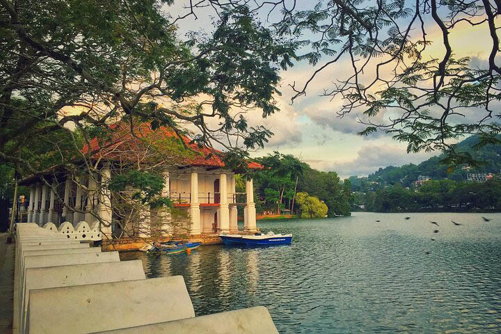 kandy River sri lanka